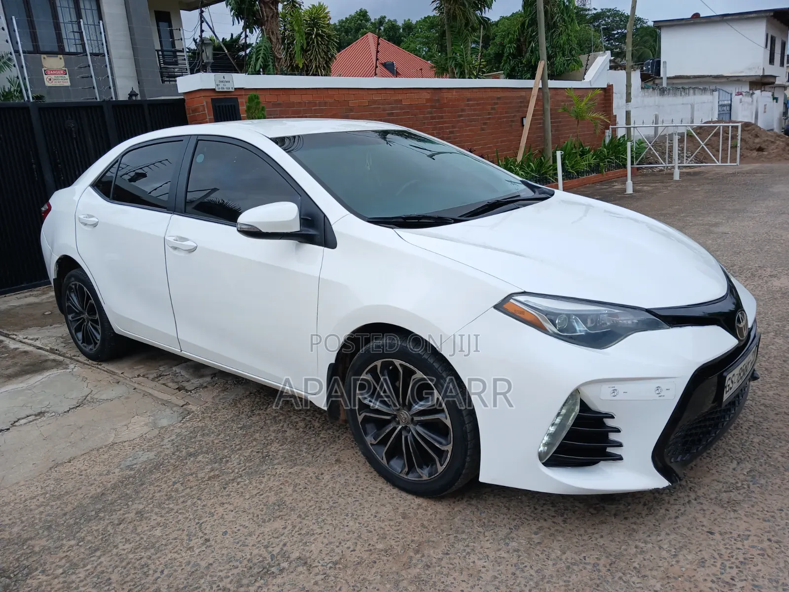 Toyota Corolla 2016 White
