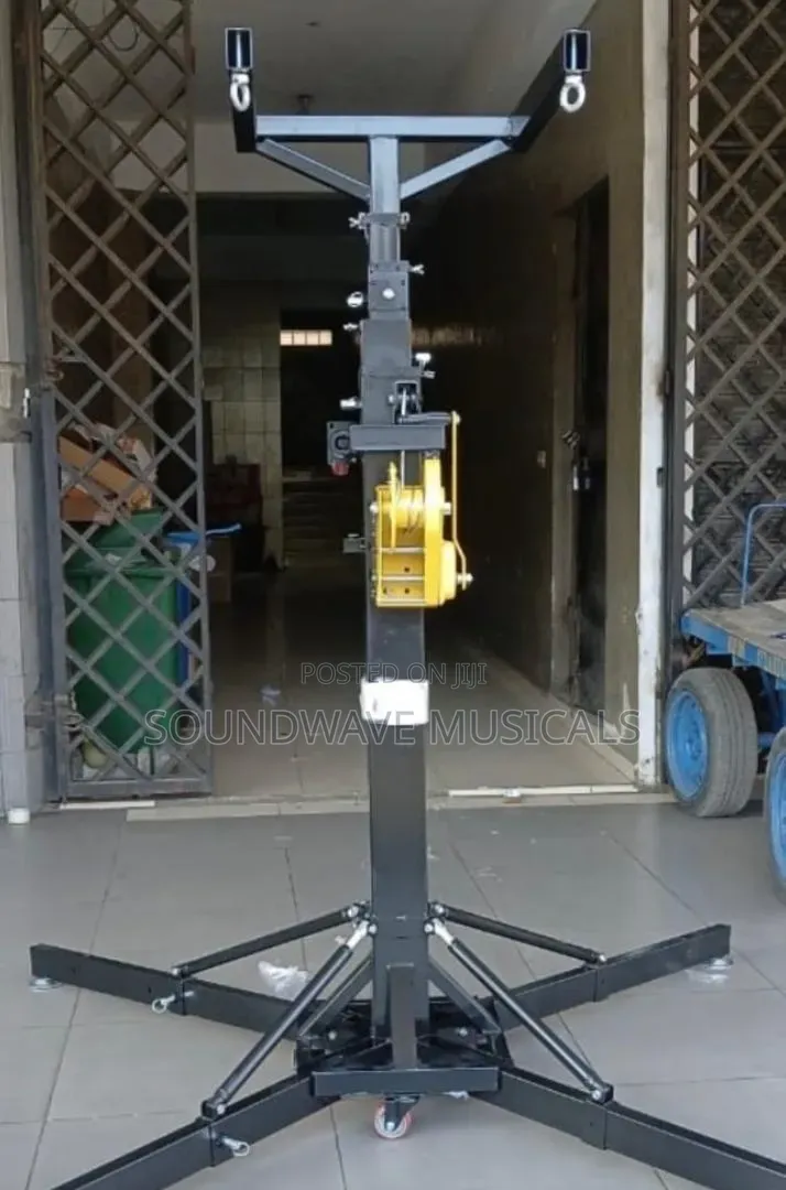 Crank Stand for Line Arrays