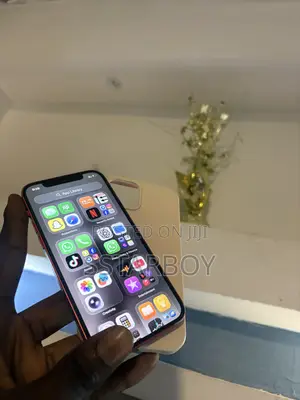 Apple iPhone 12 64 GB Red