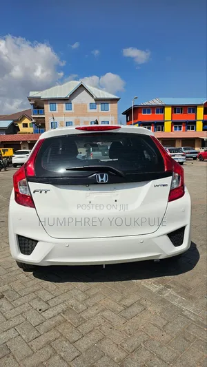 Honda Fit 2017 White