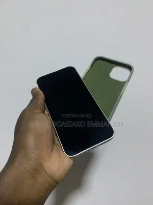 Apple iPhone 13 128 GB White