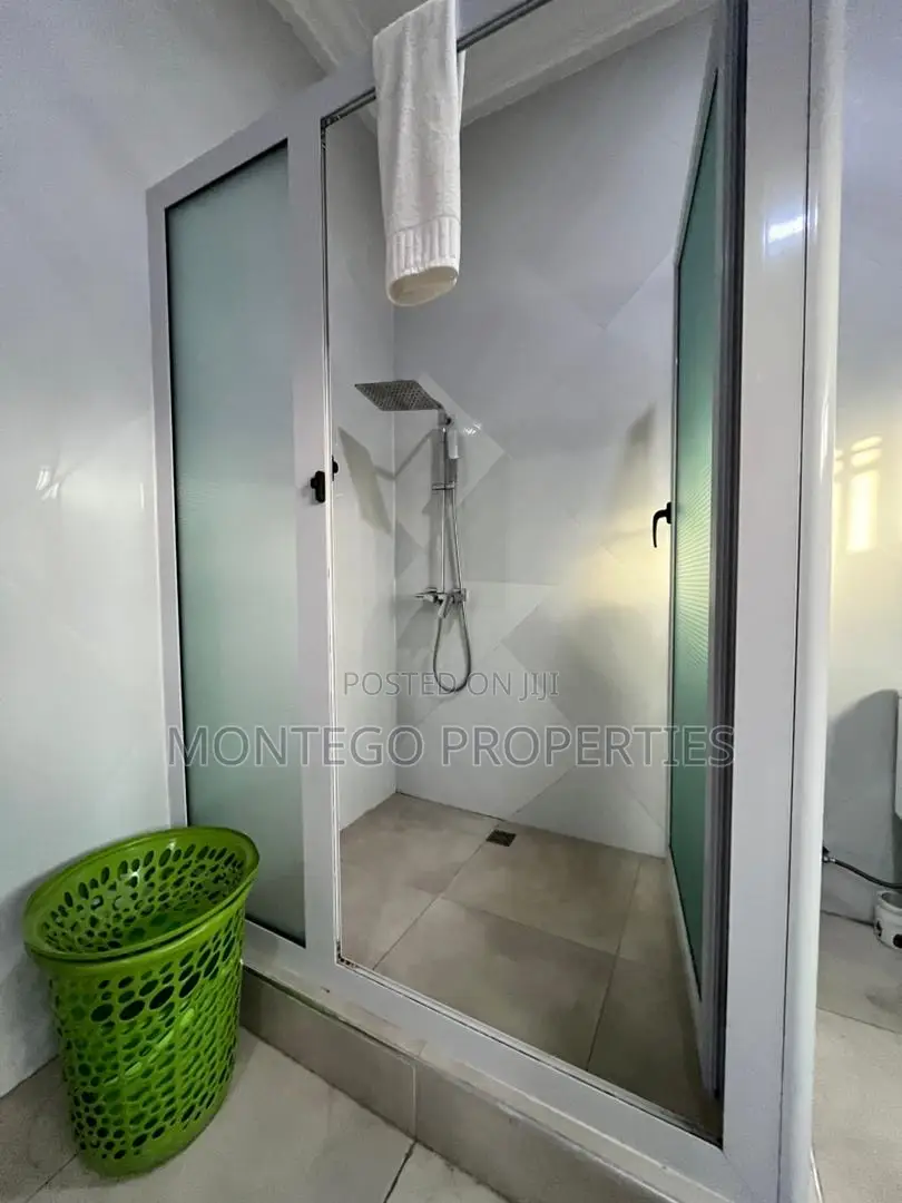 Furnished 4bdrm House in East Legon for rent