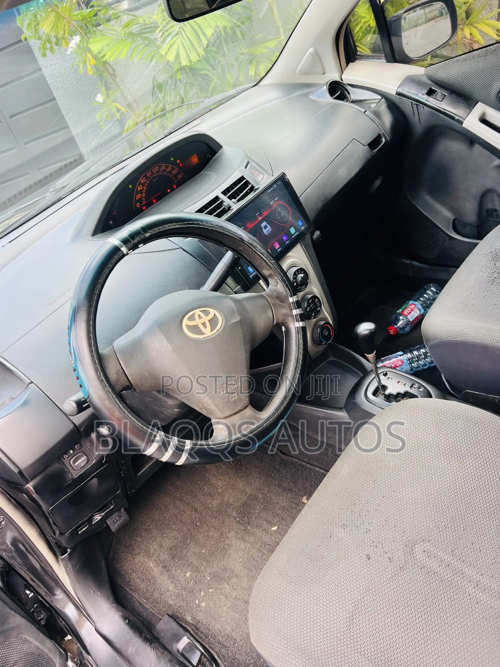 Toyota Vitz 2010 Black