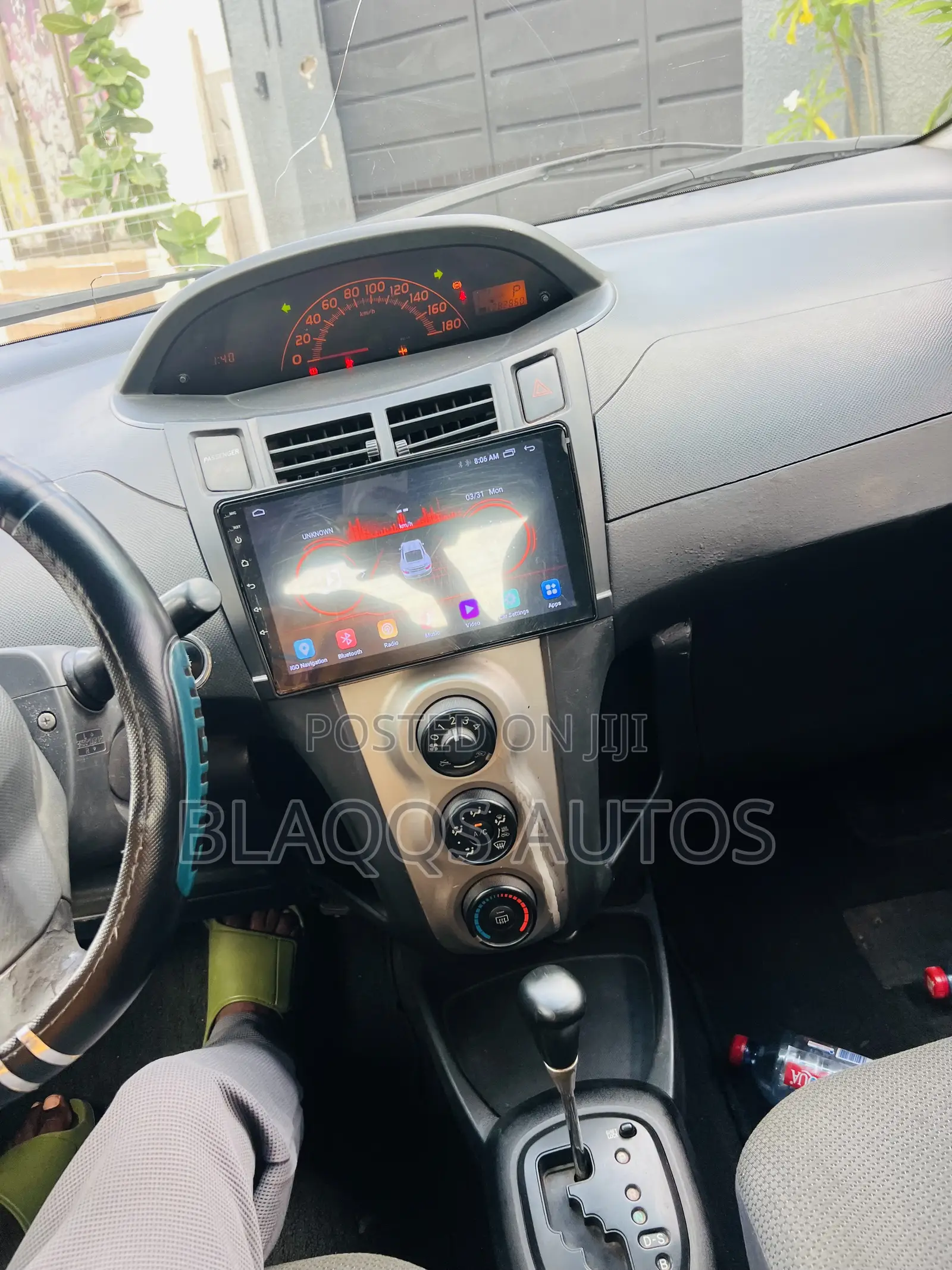 Toyota Vitz 2010 Black