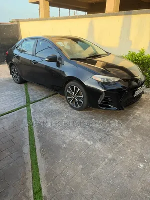 Toyota Corolla SE Special Edition 4dr Sedan (1.8L 4cyl CVT) 2017 Black
