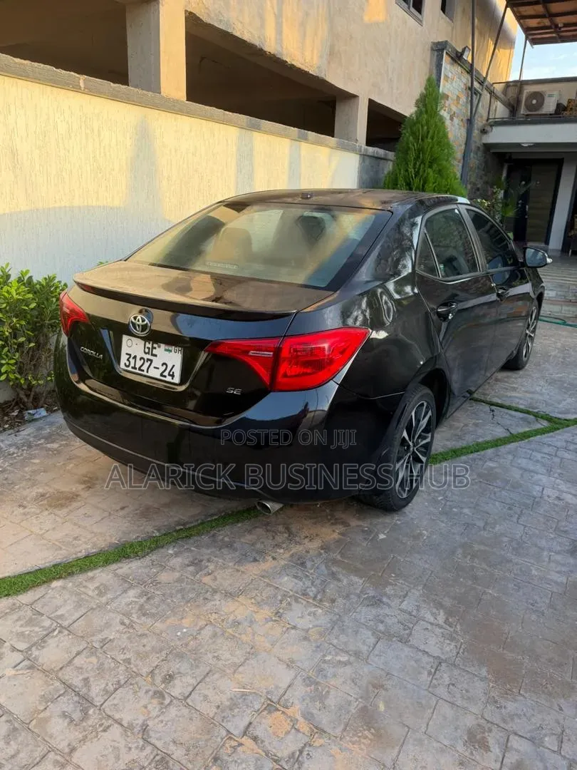 Toyota Corolla SE Special Edition 4dr Sedan (1.8L 4cyl CVT) 2017 Black
