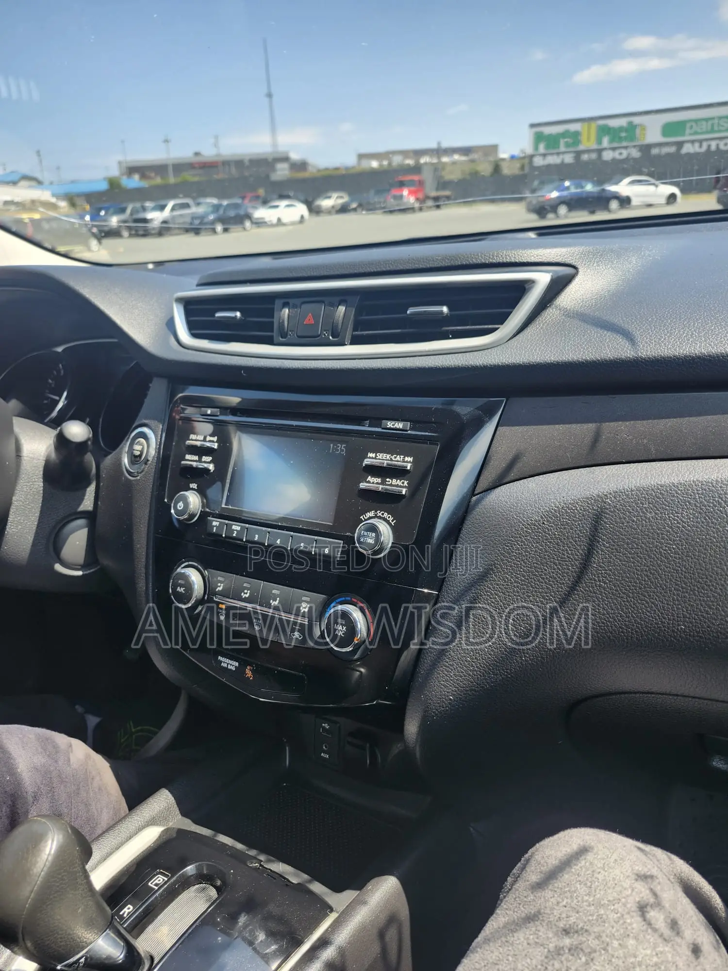 Nissan Rogue SV 4dr SUV AWD (2.5L 4cyl CVT) 2015 Black