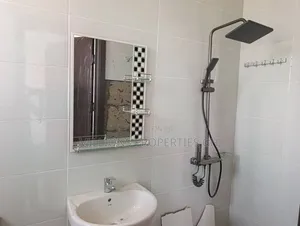 4bdrm House in Millions Properties, Kumasi Metropolitan for sale