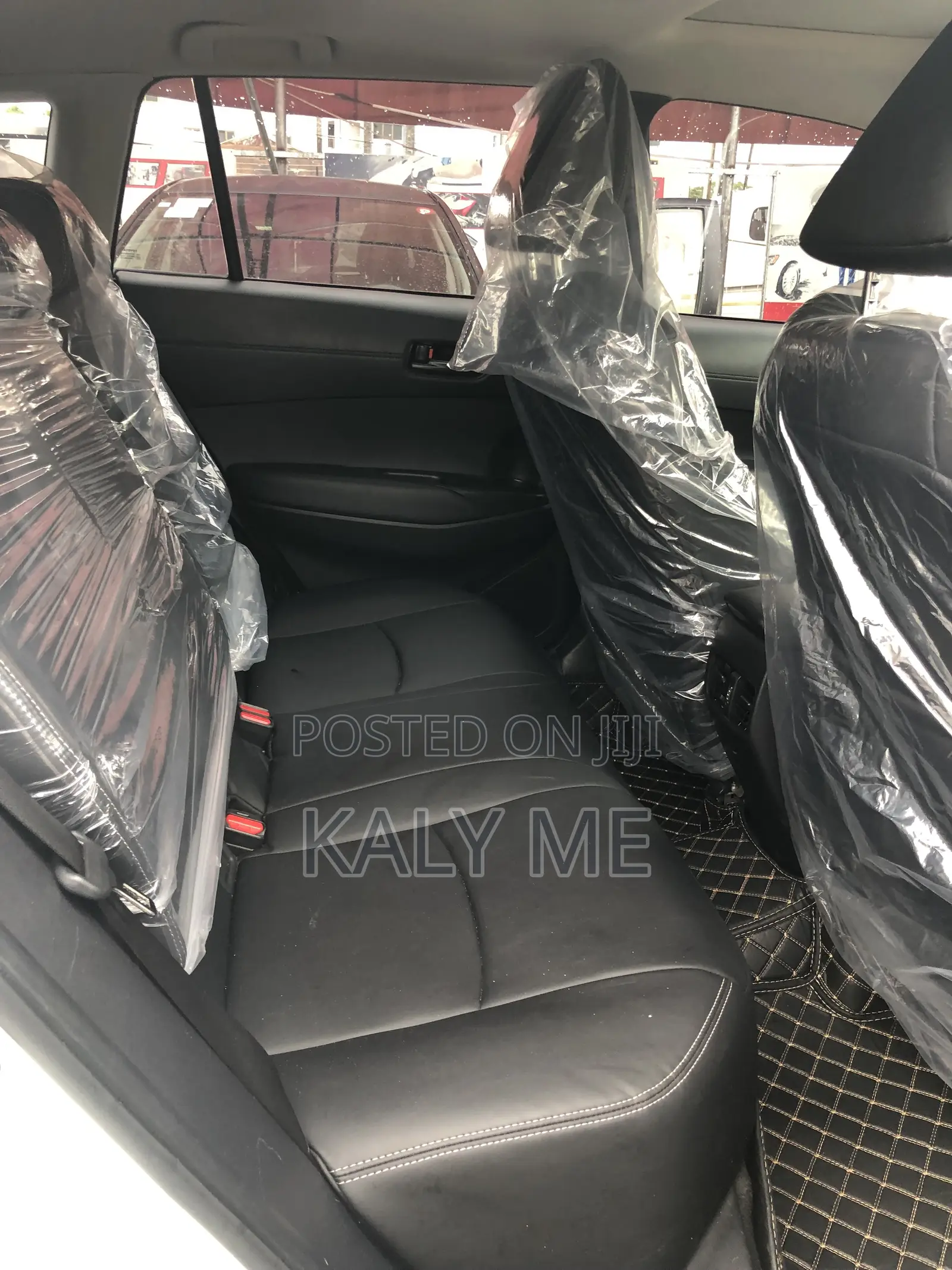 New Toyota Corolla Cross XLE 2023 White