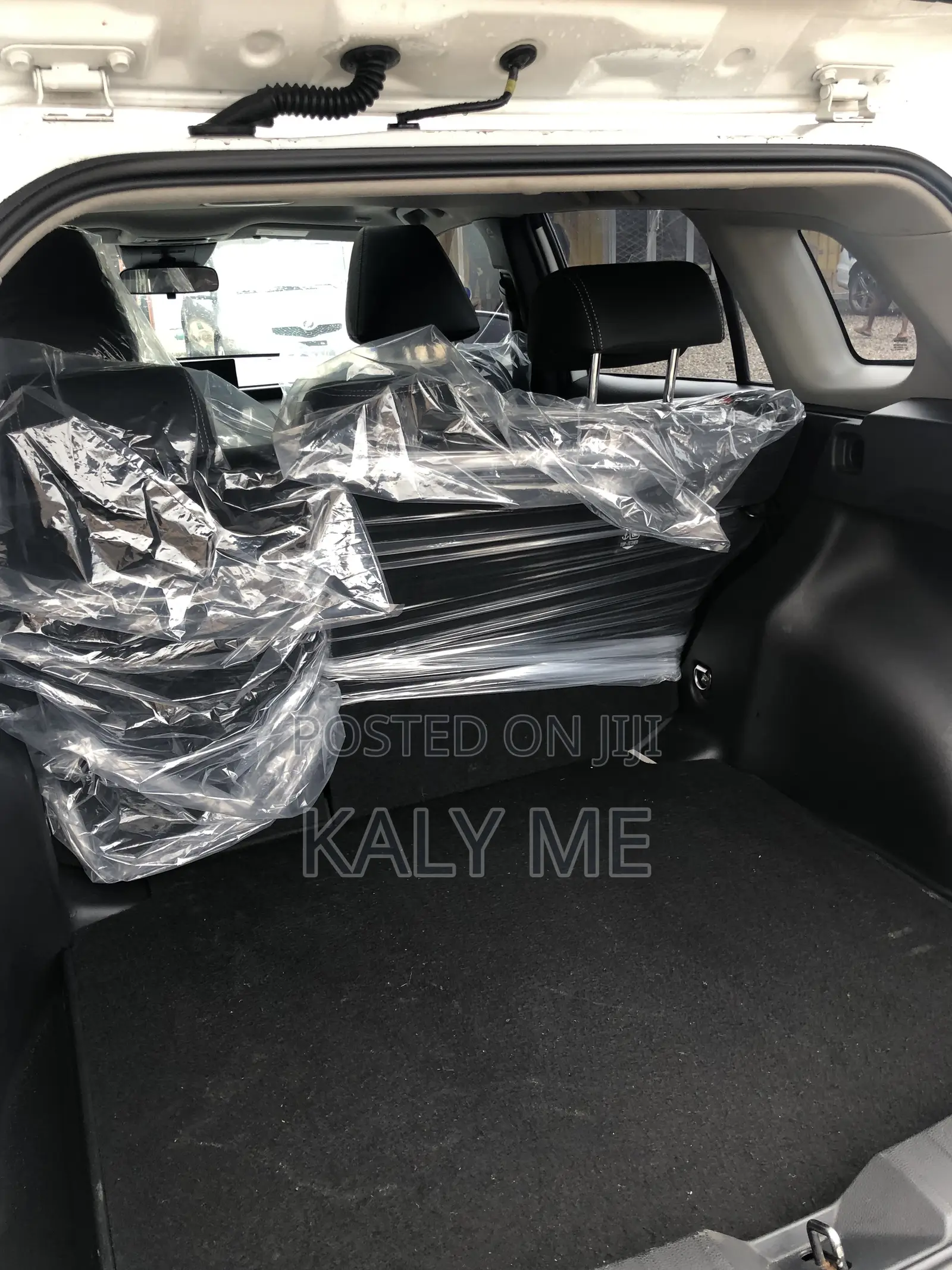 New Toyota Corolla Cross XLE 2023 White