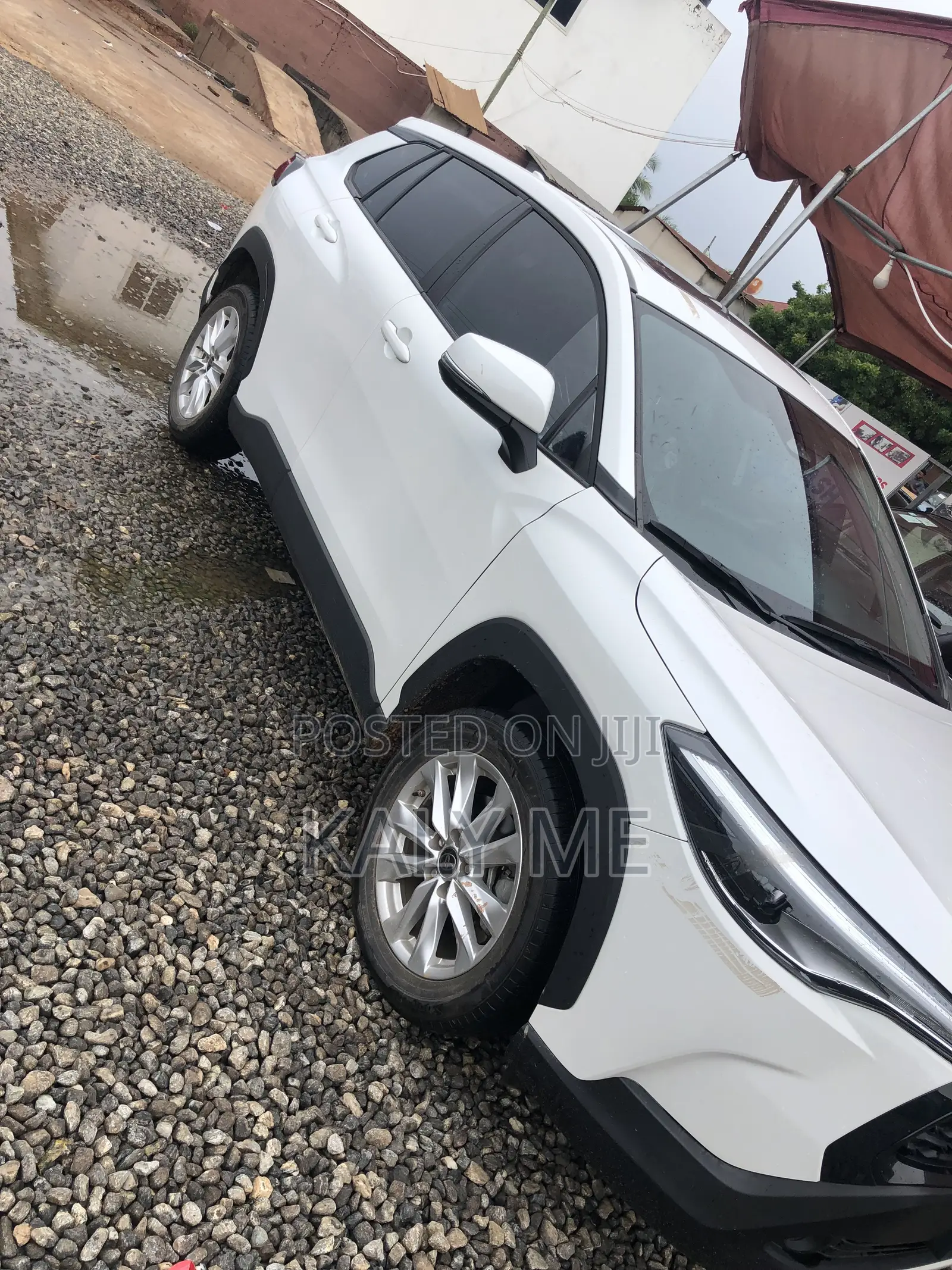 New Toyota Corolla Cross XLE 2023 White