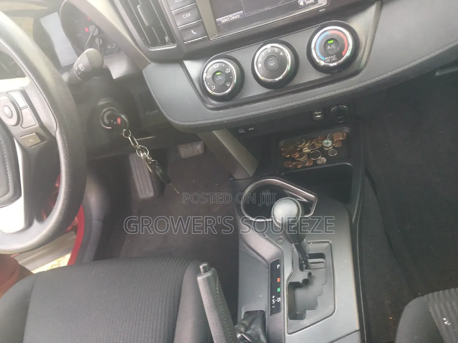 Toyota RAV4 XLE AWD (2.5L 4cyl 6A) 2017 Red