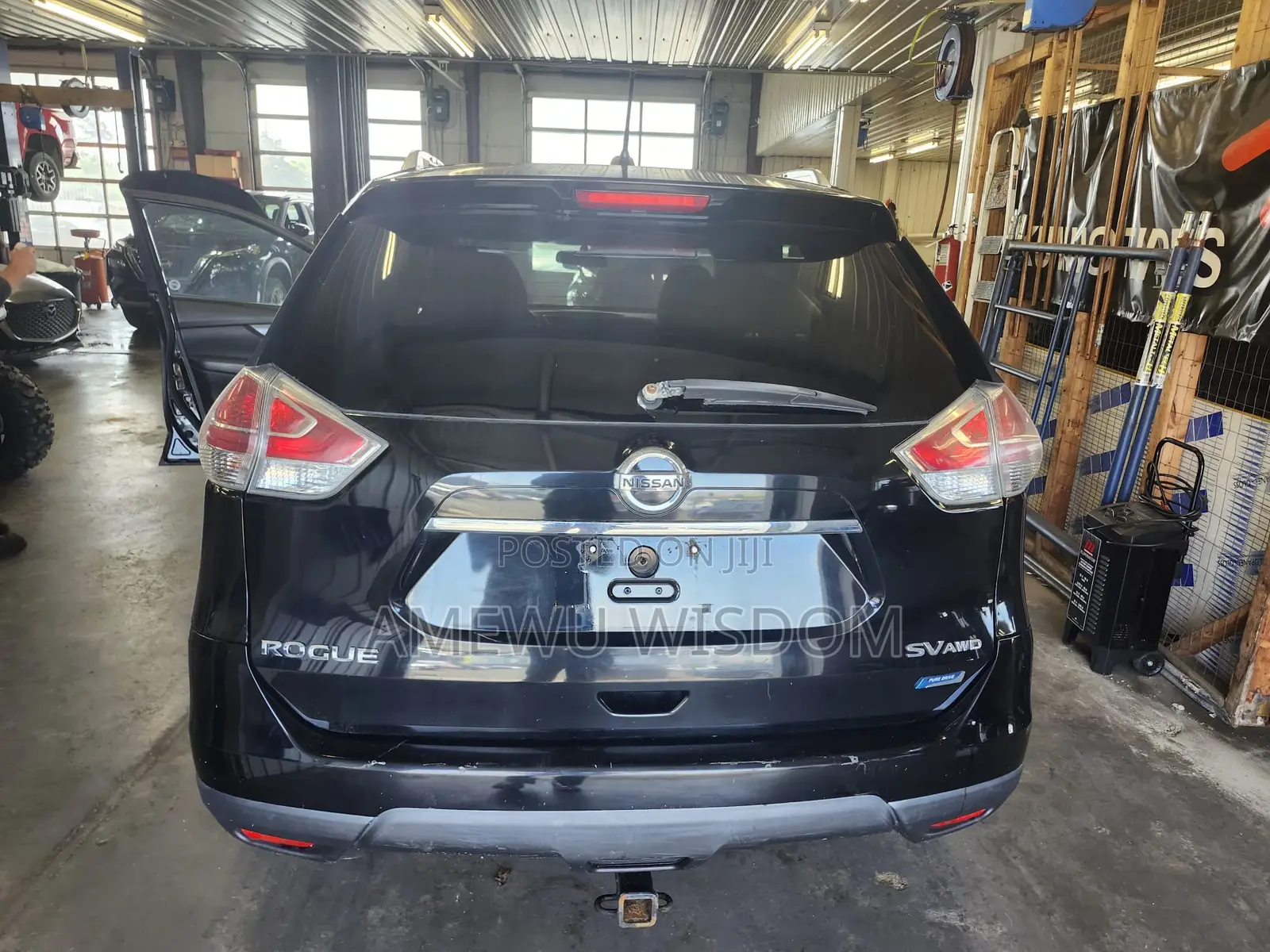 Nissan Rogue SV 4dr SUV AWD (2.5L 4cyl CVT) 2015 Black