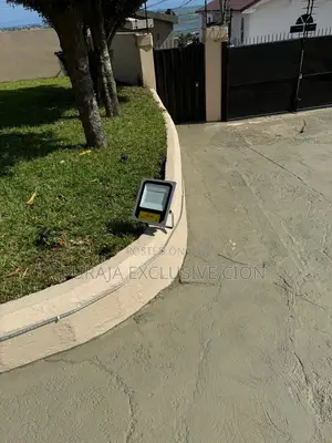 5bdrm Mansion in Green Luxe, MacCharty Hills for rent