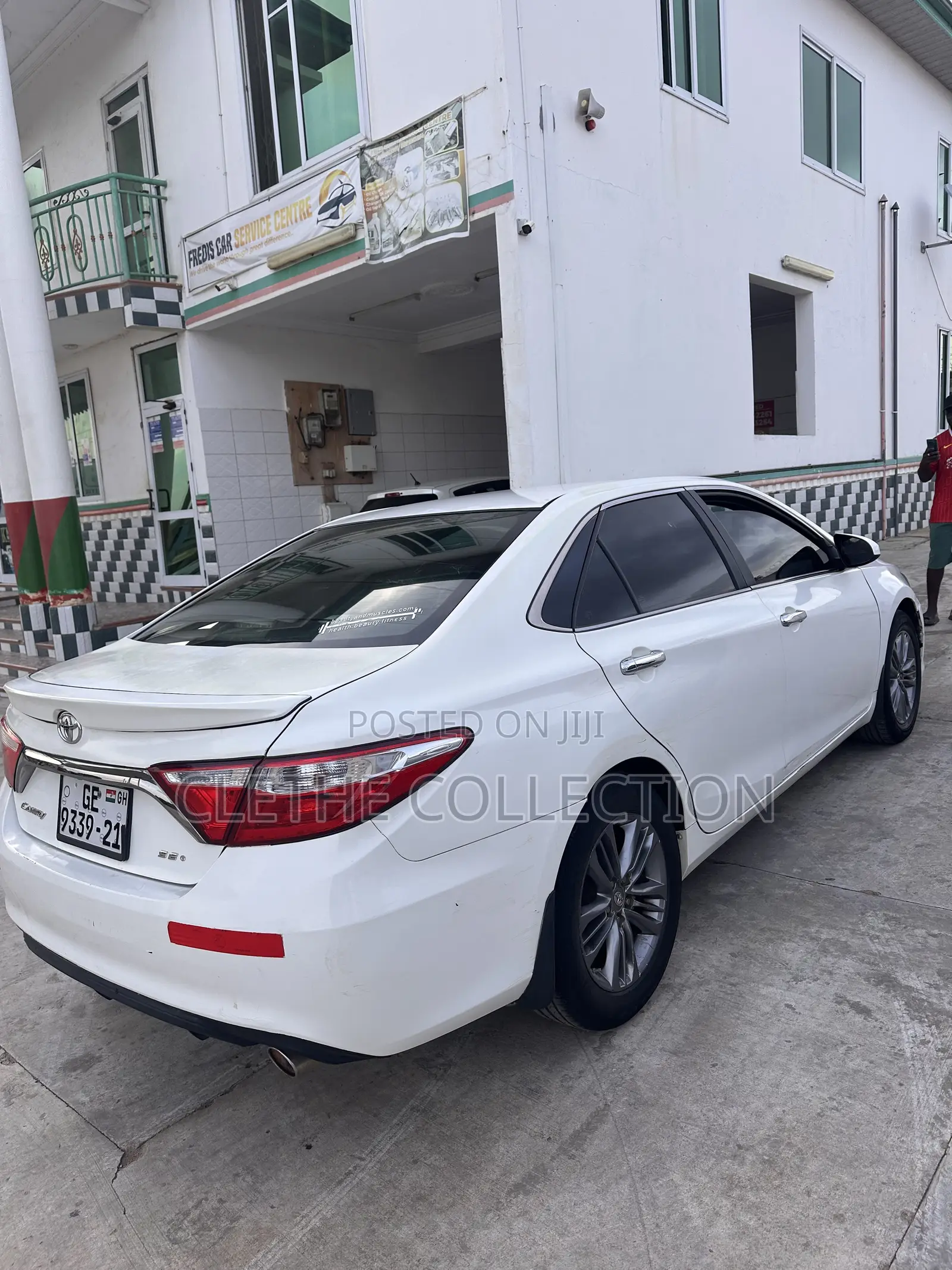 Toyota Camry SE 4dr Sedan (2.5L 4cyl 6A) 2015 White