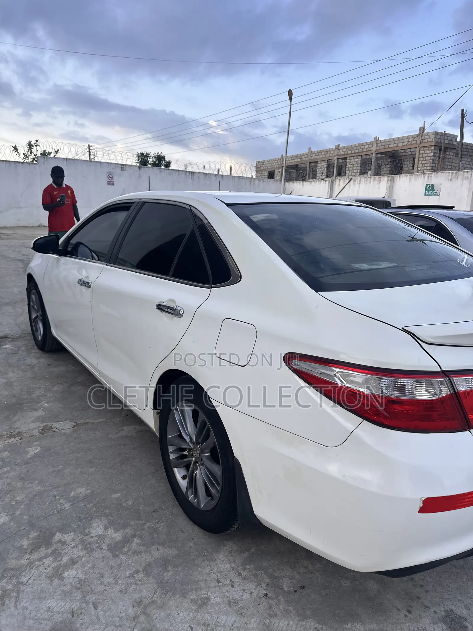 Toyota Camry SE 4dr Sedan (2.5L 4cyl 6A) 2015 White