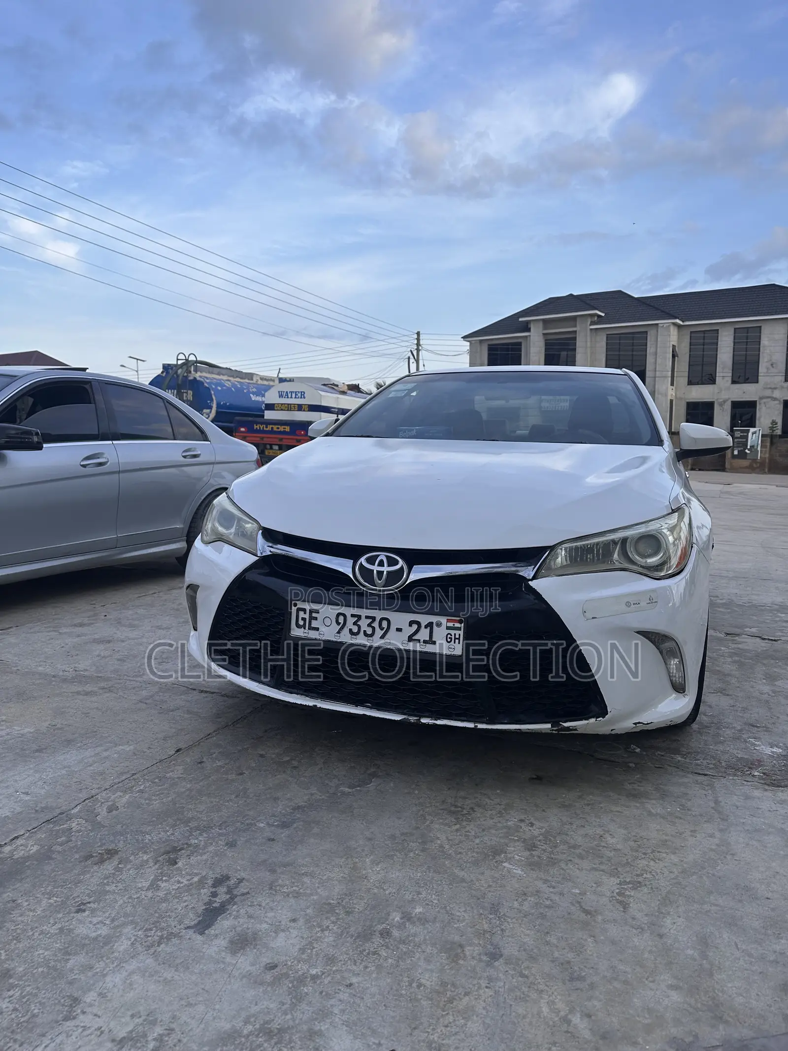 Toyota Camry SE 4dr Sedan (2.5L 4cyl 6A) 2015 White