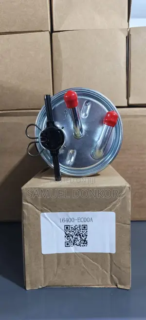 Nissan Diesel Fuel Filter (16400-Ec00a)