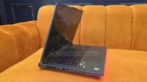 Laptop Asus ROG Strix G17 32GB Intel Core i9 SSHD+SSD 1T