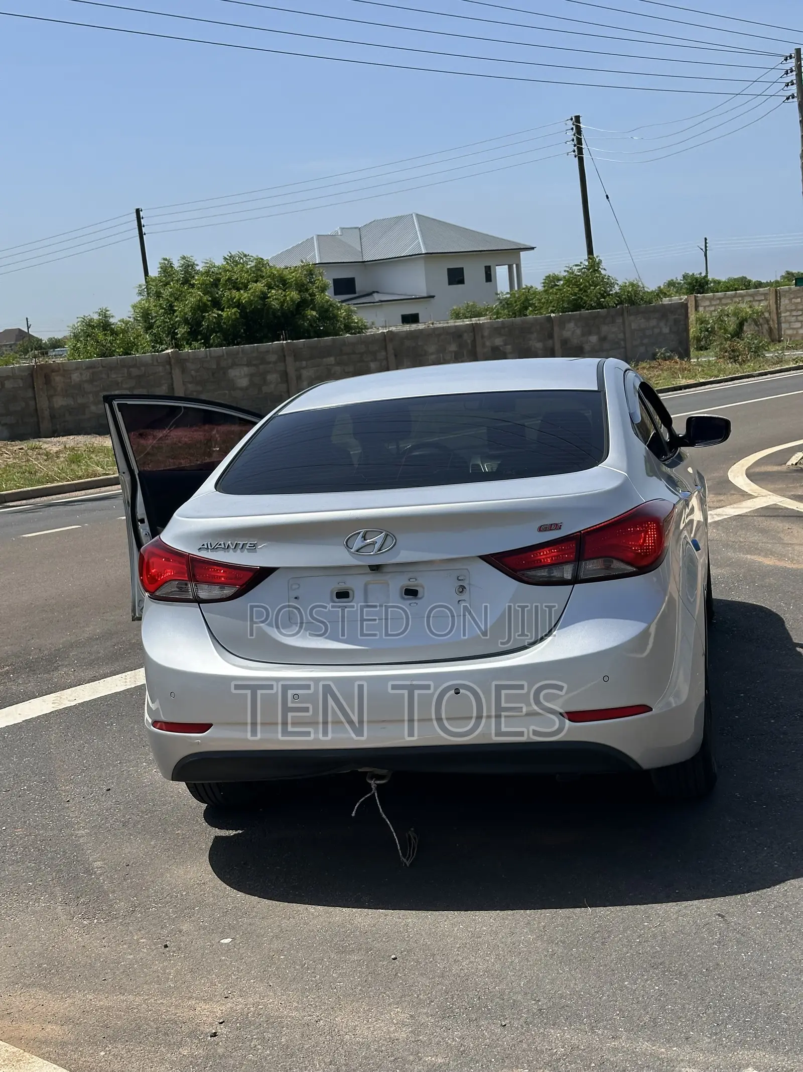Hyundai Avante 2014 Silver