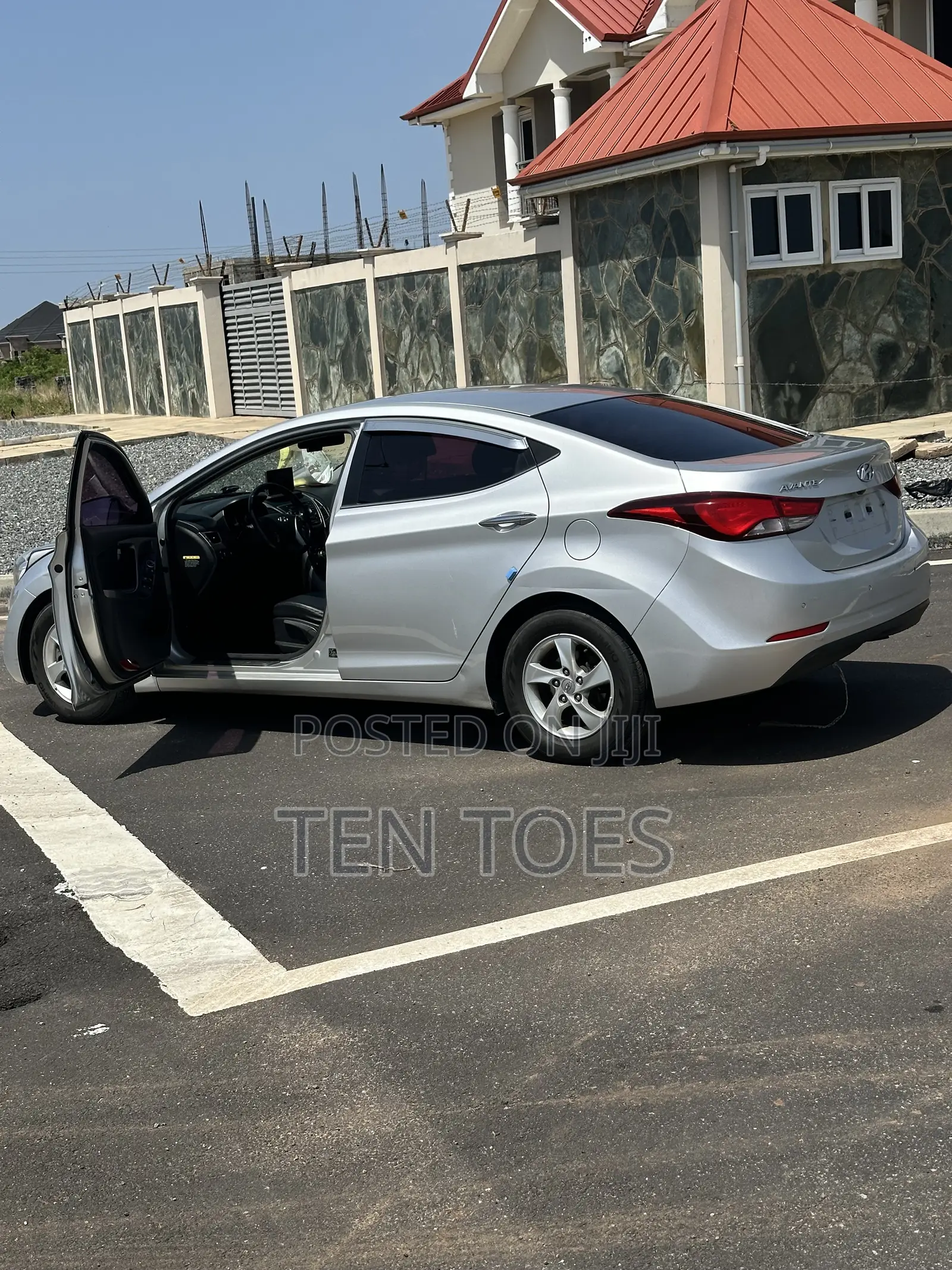 Hyundai Avante 2014 Silver