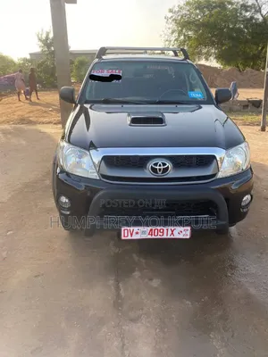 Toyota Hilux 3.0 D-4D 4x4 2012 Black