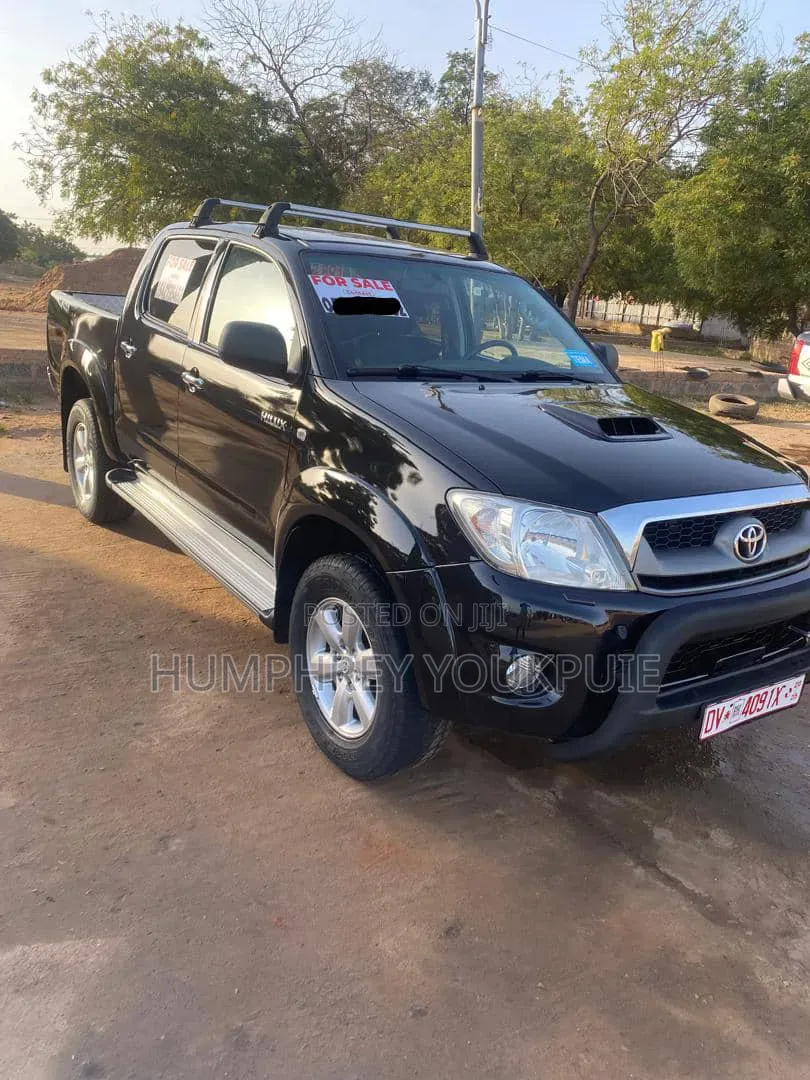 Toyota Hilux 3.0 D-4D 4x4 2012 Black