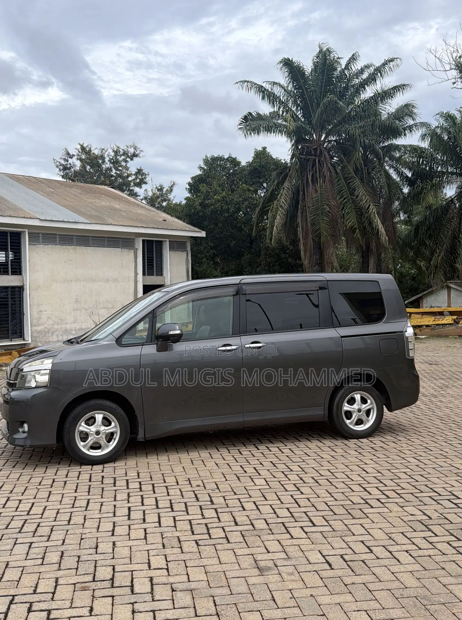 Toyota Voxy 2011 Gray