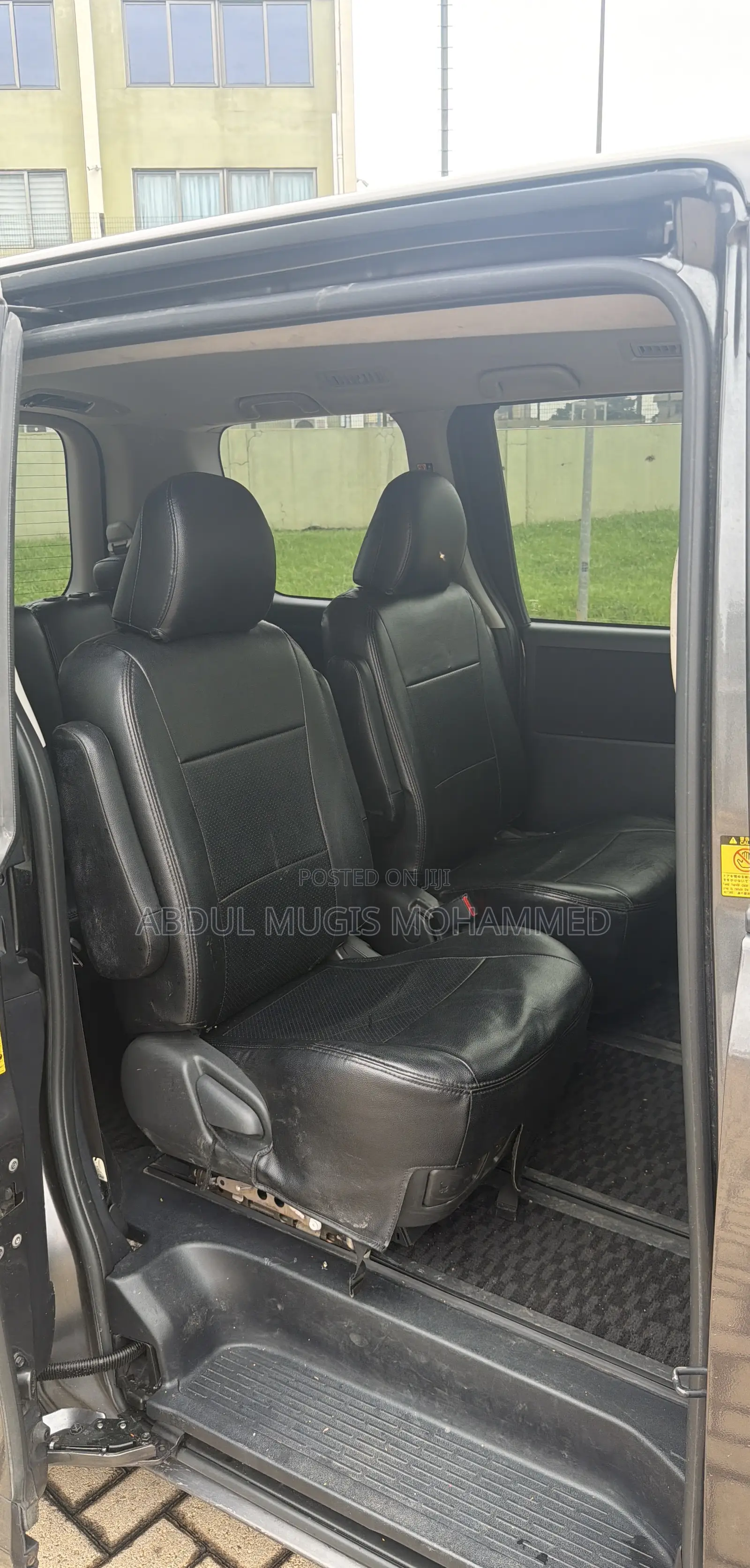 Toyota Voxy 2011 Gray