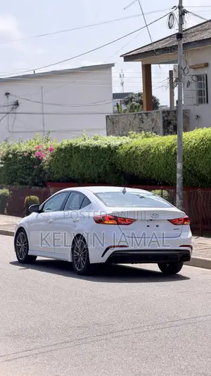 Hyundai Elantra Sport 2018 White