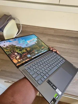 Laptop Lenovo Yoga 7i 16GB Intel Core Ultra 7 SSD 1T