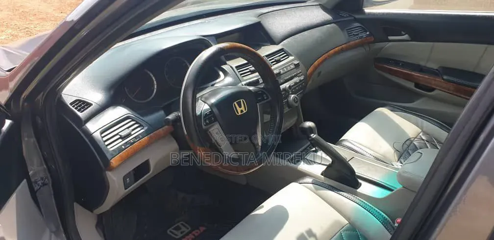 Honda Accord 2011 Gray