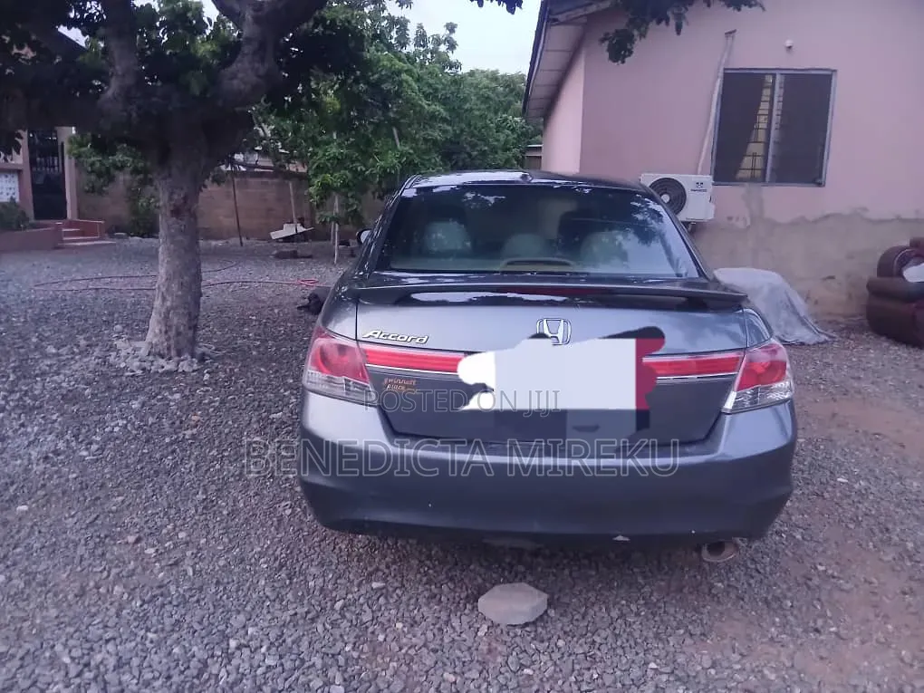 Honda Accord 2011 Gray