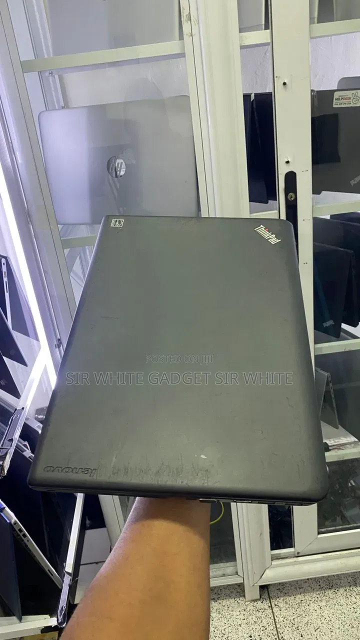 Laptop Lenovo ThinkPad Edge E550 8GB Intel Core i5 HDD+SSD 500GB