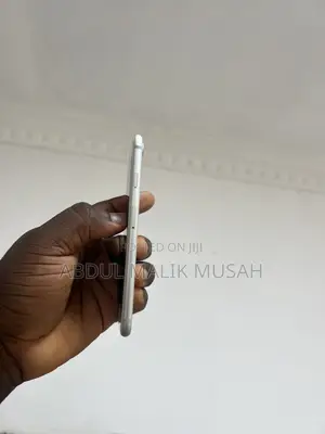Apple iPhone 7 32 GB Silver