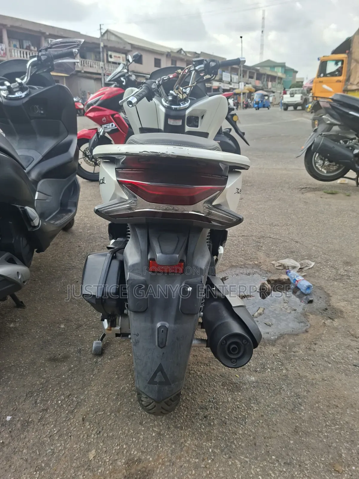 Honda 2023 White