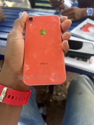 Apple iPhone XR 64 GB Red