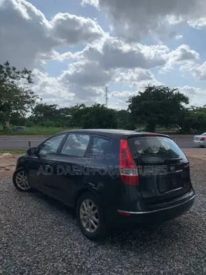 Hyundai Elantra Touring SE Automatic 2010 Black