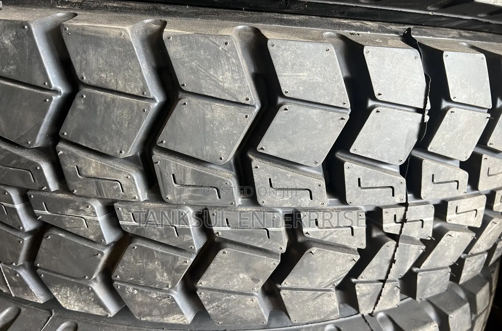 13r 22.5 Goodride