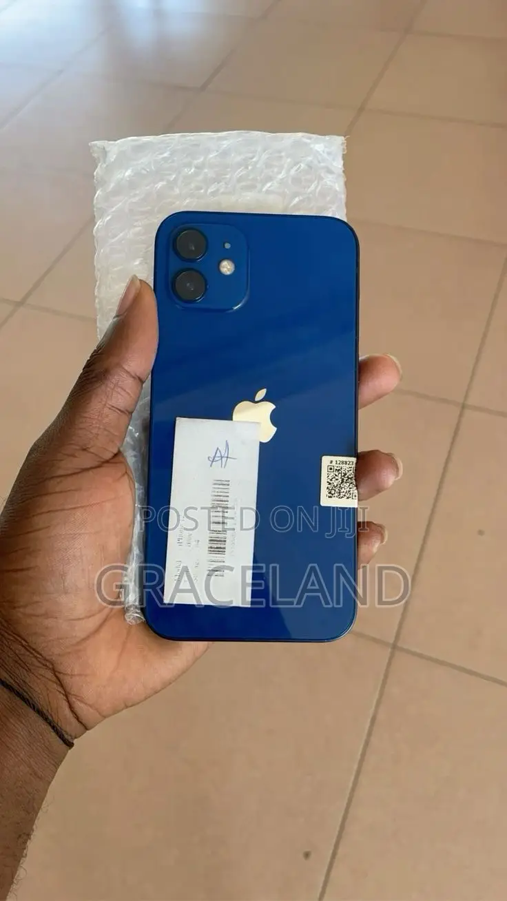Apple iPhone 12 64 GB Black