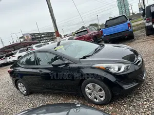 Hyundai Elantra Limited Sedan FWD (1.8L 4cyl 6A) 2016 Black
