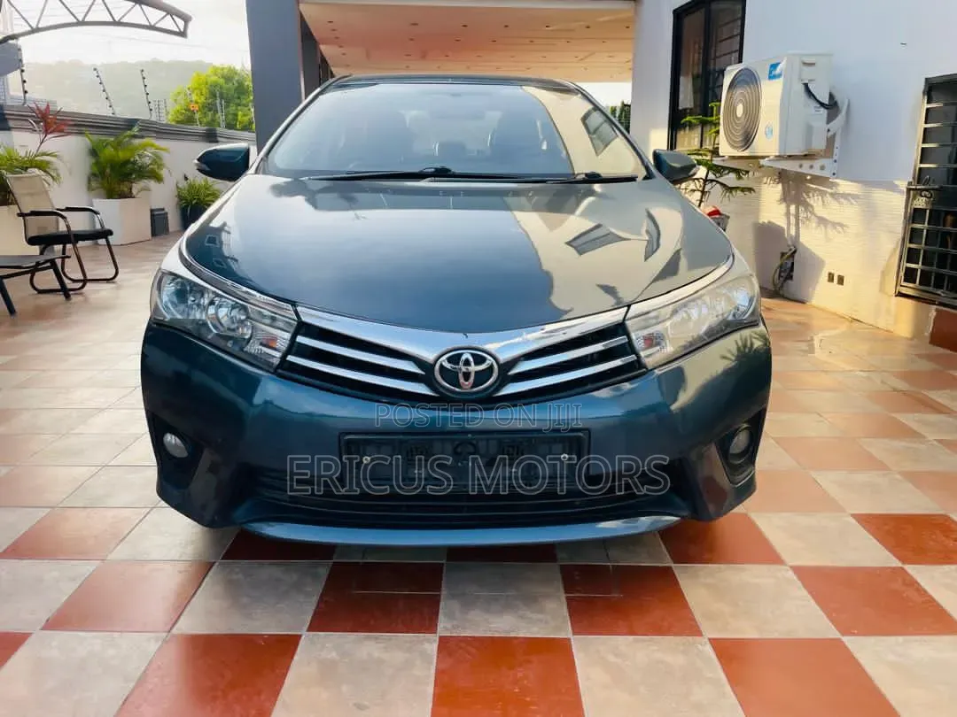 Toyota Corolla Altis 2015 Blue