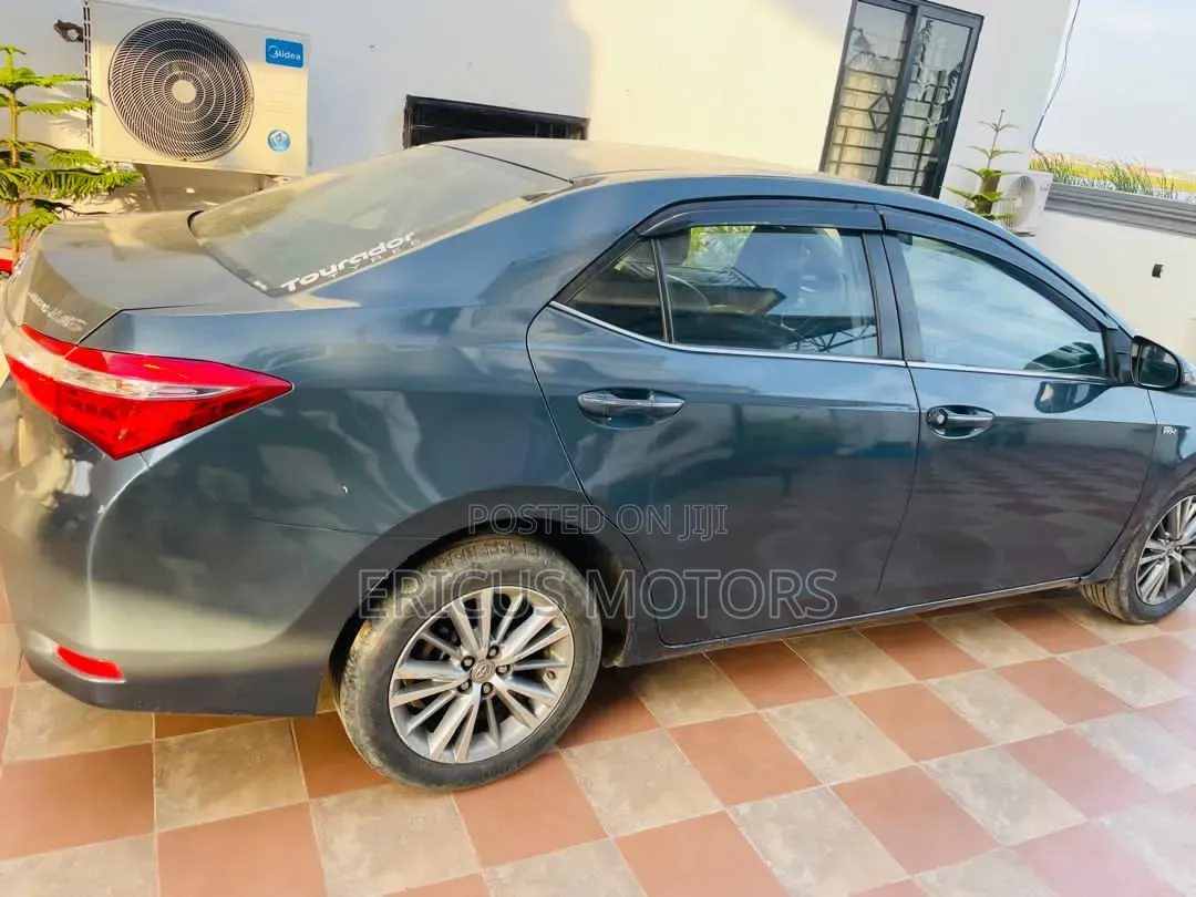 Toyota Corolla Altis 2015 Blue