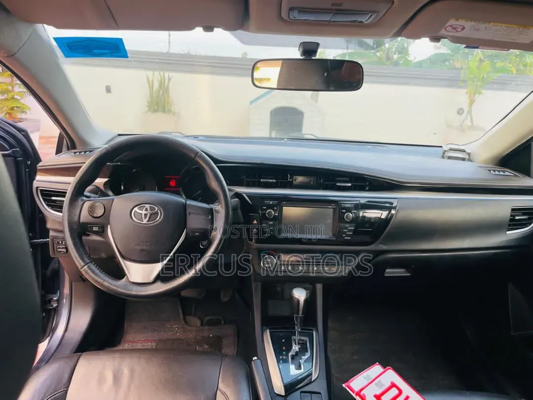 Toyota Corolla Altis 2015 Blue