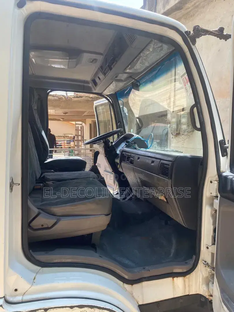 2004 Kia New Rhino2
