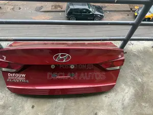 2017 2018 Hyundai Elantra Rear Trunk Lid With Camera Oem