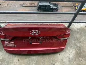 2017 2018 Hyundai Elantra Rear Trunk Lid With Camera Oem