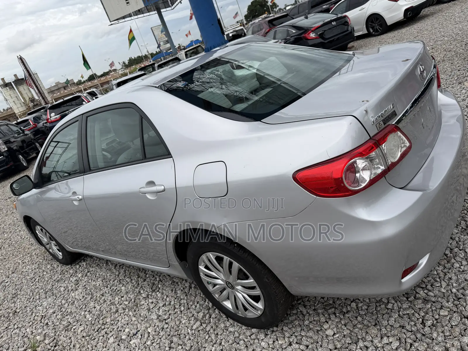 Toyota Corolla LE Special Edition 4dr Sedan (1.8L 4cyl 4A) 2013 Silver