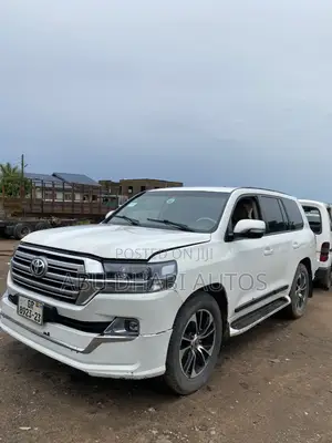 Toyota Land Cruiser 4.0 V6 GX-R 2012 White