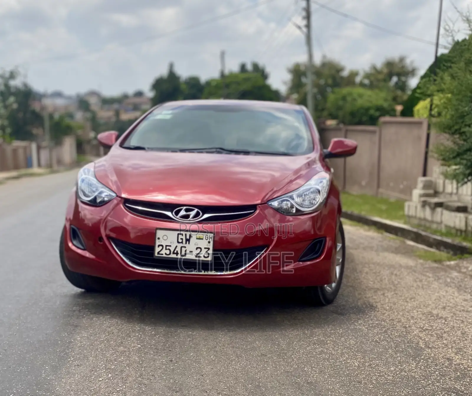 Hyundai Elantra Limited Sedan FWD (1.8L 4cyl 6A) 2013 Red